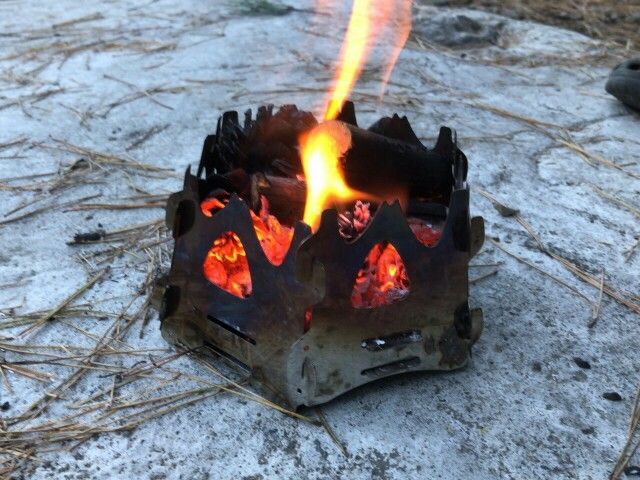 ミニ焚き火台でキャンプがもっと楽しくなる 火育にもピッタリ ママはずぼら ファミリーキャンプを応援するブログ