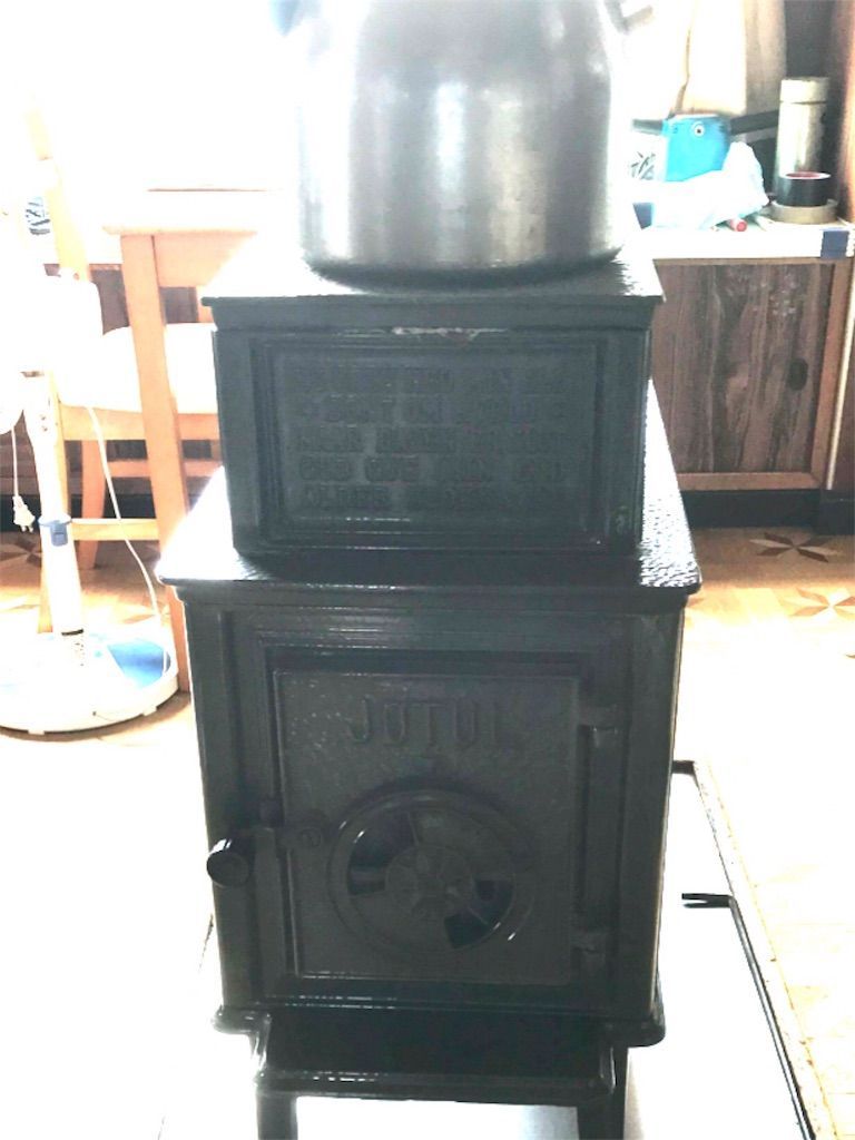 北海道の祖母の家で発見 薪ストーブjotul ヨツール がかっこよかった Jotul118b ママはずぼら ファミリーキャンプを応援するブログ 北海道の祖母の家で発見 薪ストーブjotul ヨツール がかっこよかった Jotul118b ママはずぼら ファミリーキャンプを応援するブログ