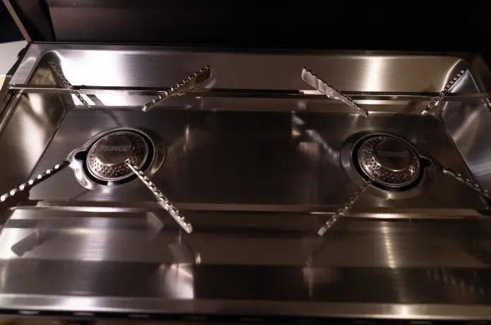 プリムスキンジャ】ガス缶一つで使える人気ツーバーナーが優秀すぎ